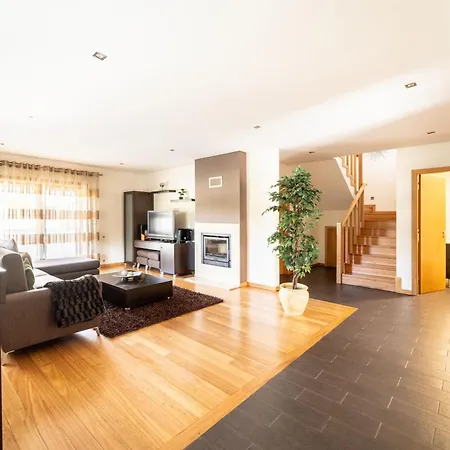 Casa De Palmeira By House And People Tatil Evi