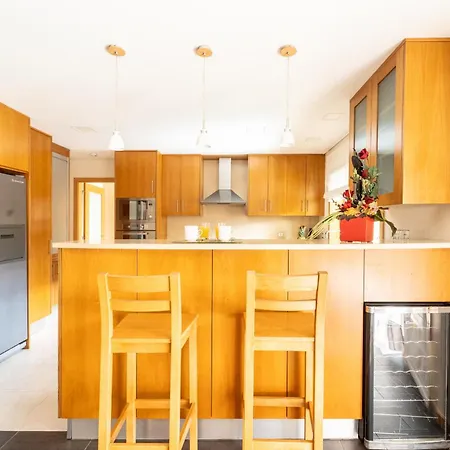 Casa De Palmeira By House And People Tatil Evi