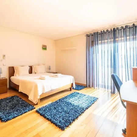 Casa De Palmeira By House And People 度假居 *