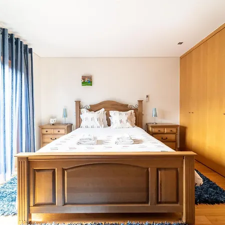 Vakantiehuis Casa De Palmeira By House And People