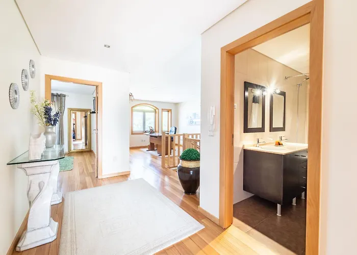 Дом отдыха Casa De Palmeira By House And People