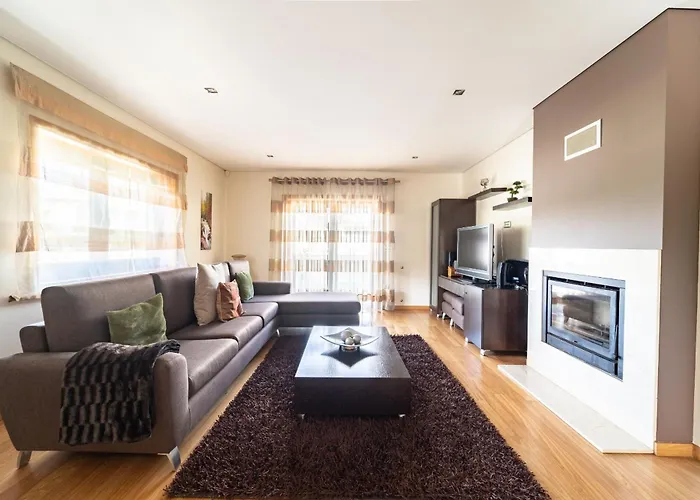 Casa De Palmeira By House And People *